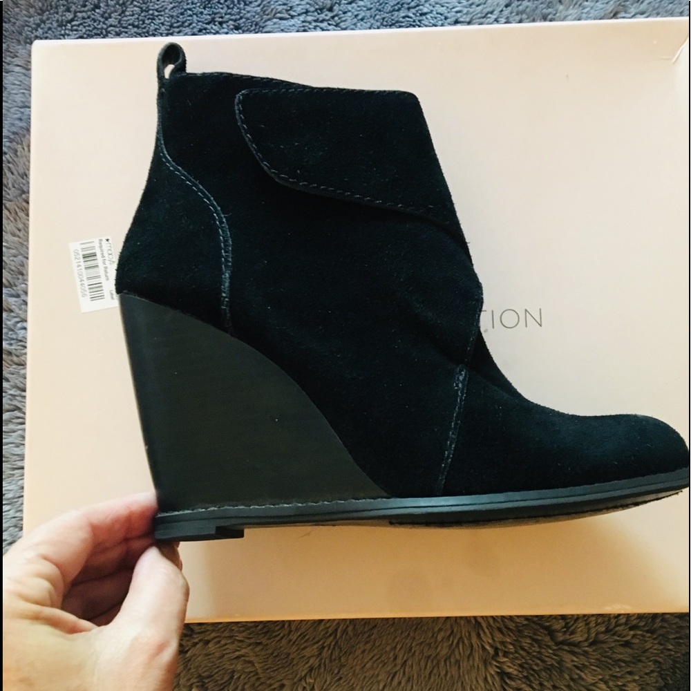 BCBG Wedge Black Boots